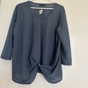 3for $15😍 NEW Blue Knot Front Top